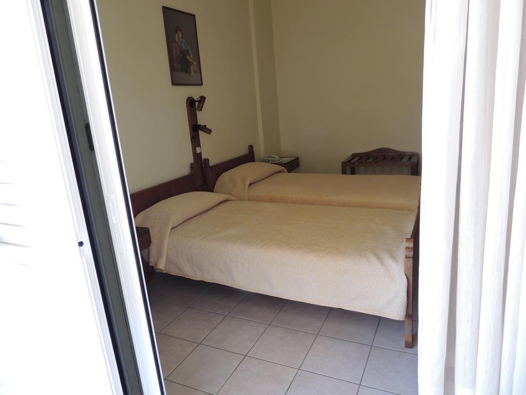 Miami Studios Loutra Edipsou  Habitación foto